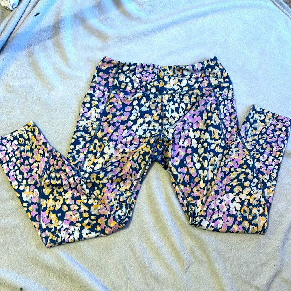 Tek gear women’s xl leggings colorful animal print